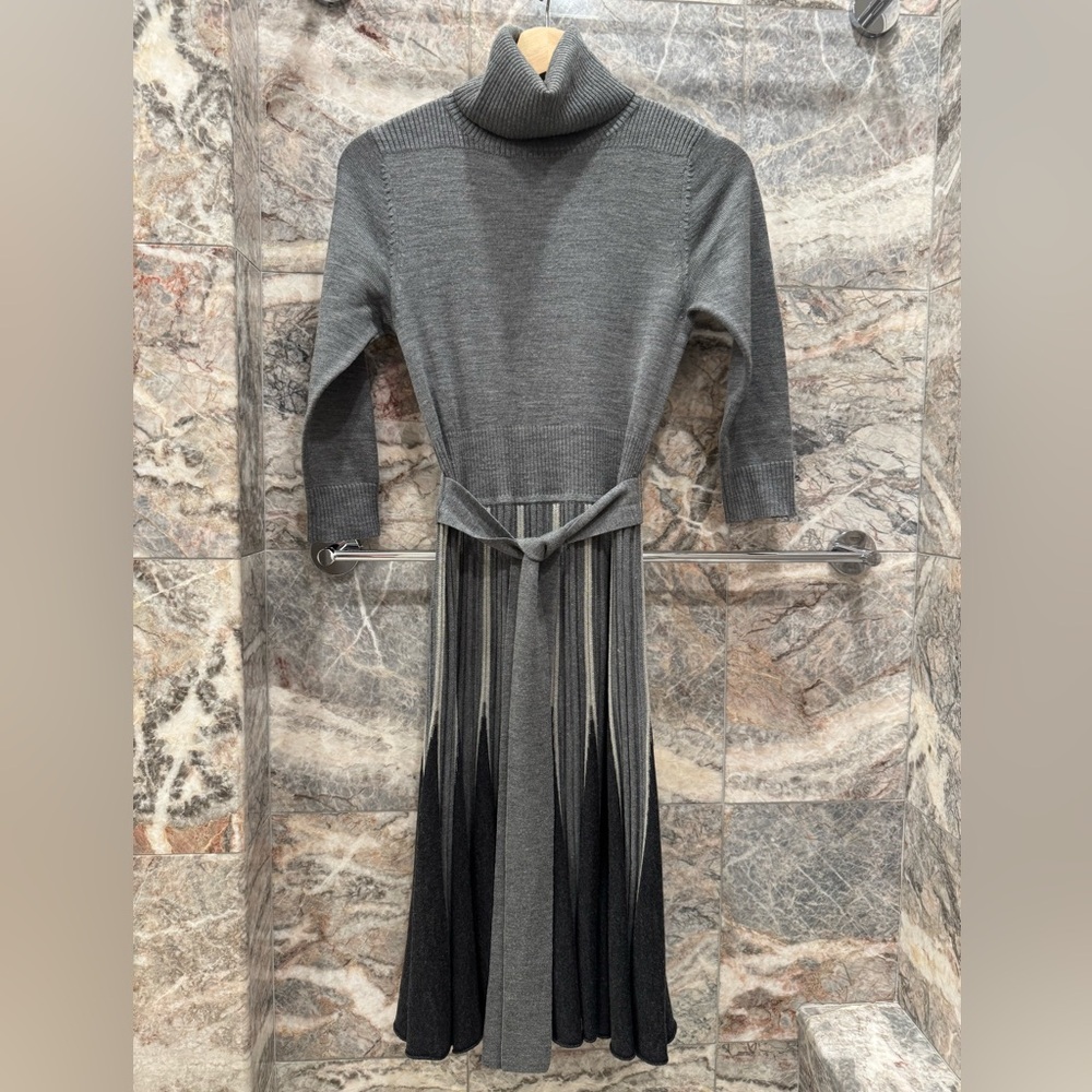 BCBGMaxAzria Charcoal and Black 3/4 Sleeve Dress